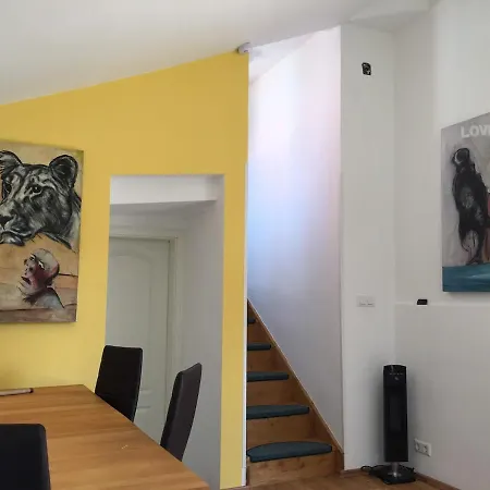 Vive-la Uebernachten Mit Charme! 库斯特丁根